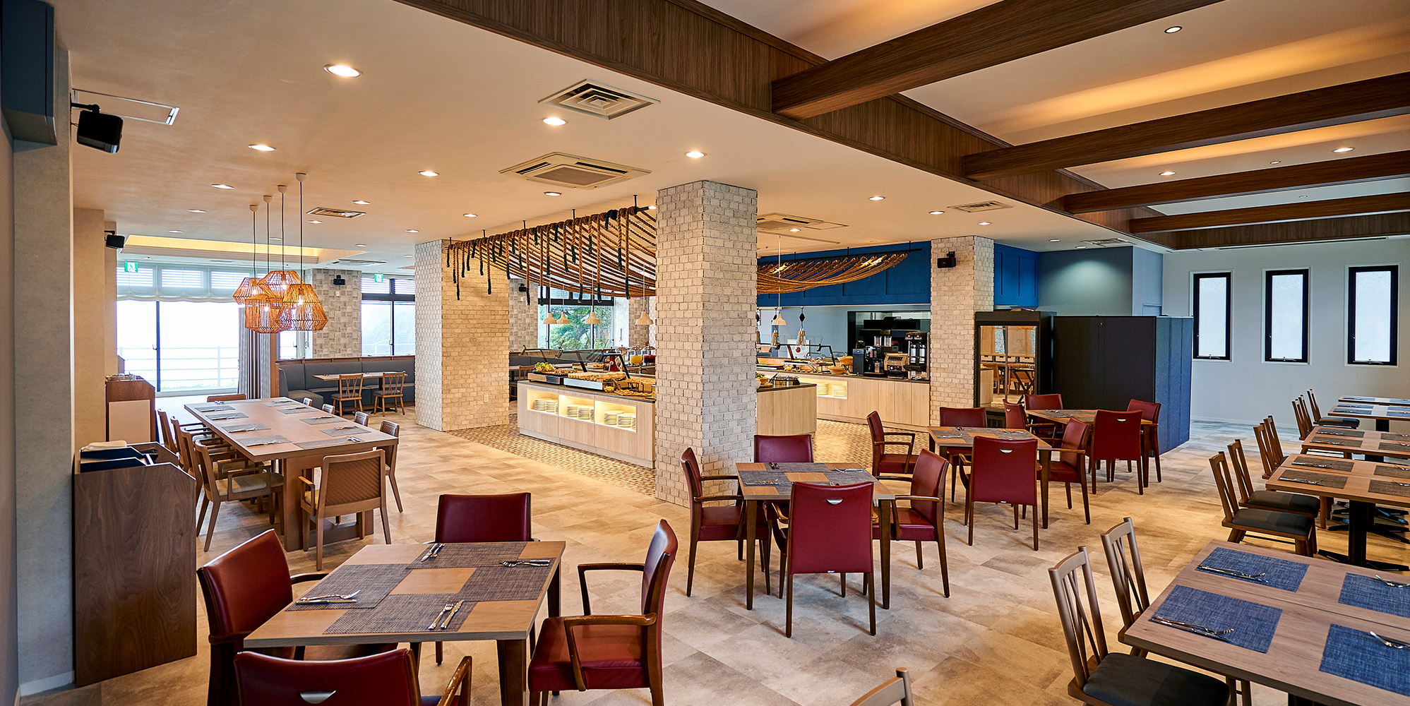 「堂ヶ島の海の食堂」がコンセプトのレストラン「タベルナ・ディ・マーレ」